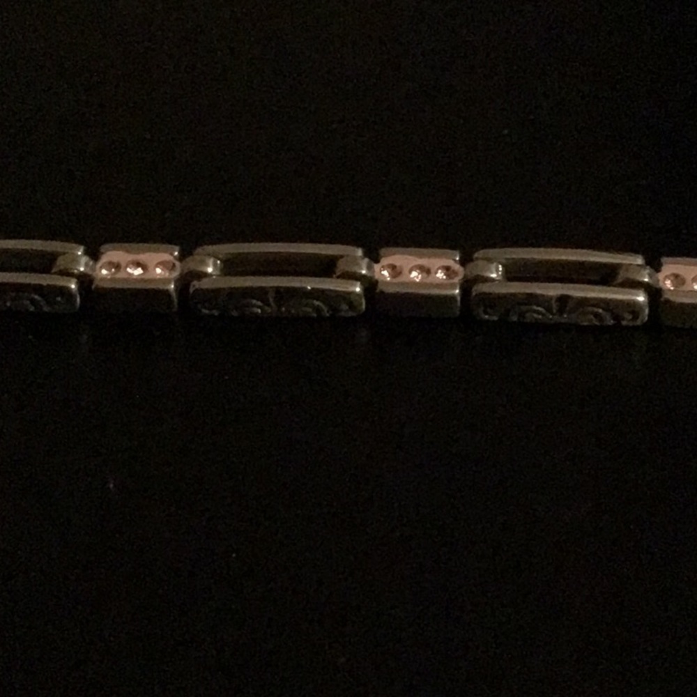 Woman’s braclet - Picture 3 of 3